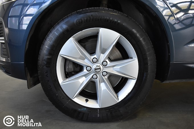 VOLVO XC60 B4 (d) automatico Core